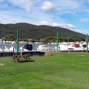 Iron Gate Marina3b 3*, Sarzana Italia