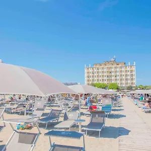 Adler 3*, Lido di Classe Italia